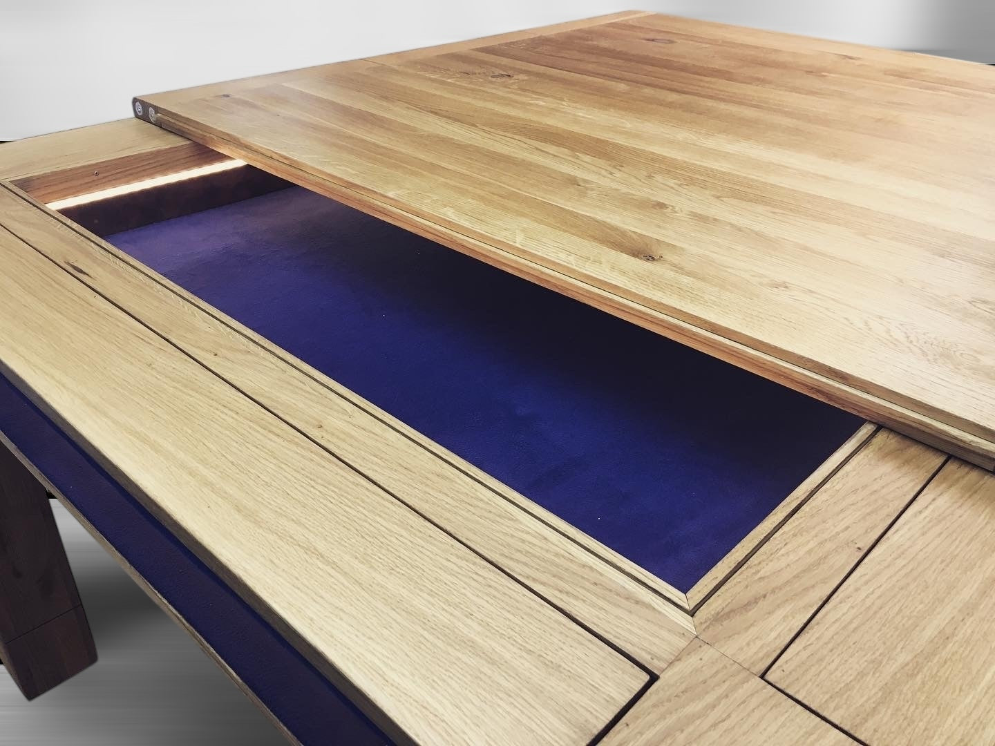 Board Game Table - MISSION