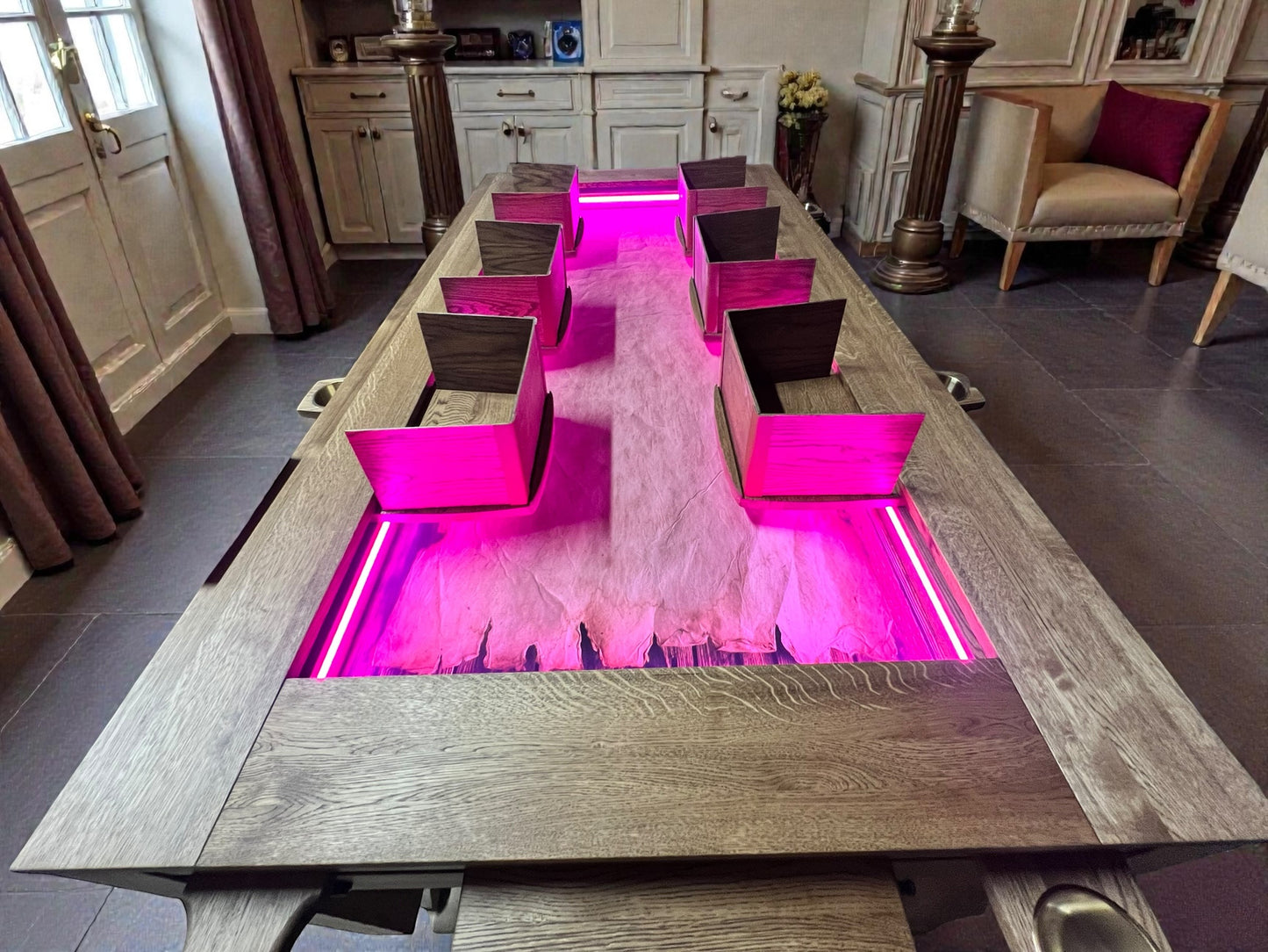 Double-Sided Player Screen Shelf