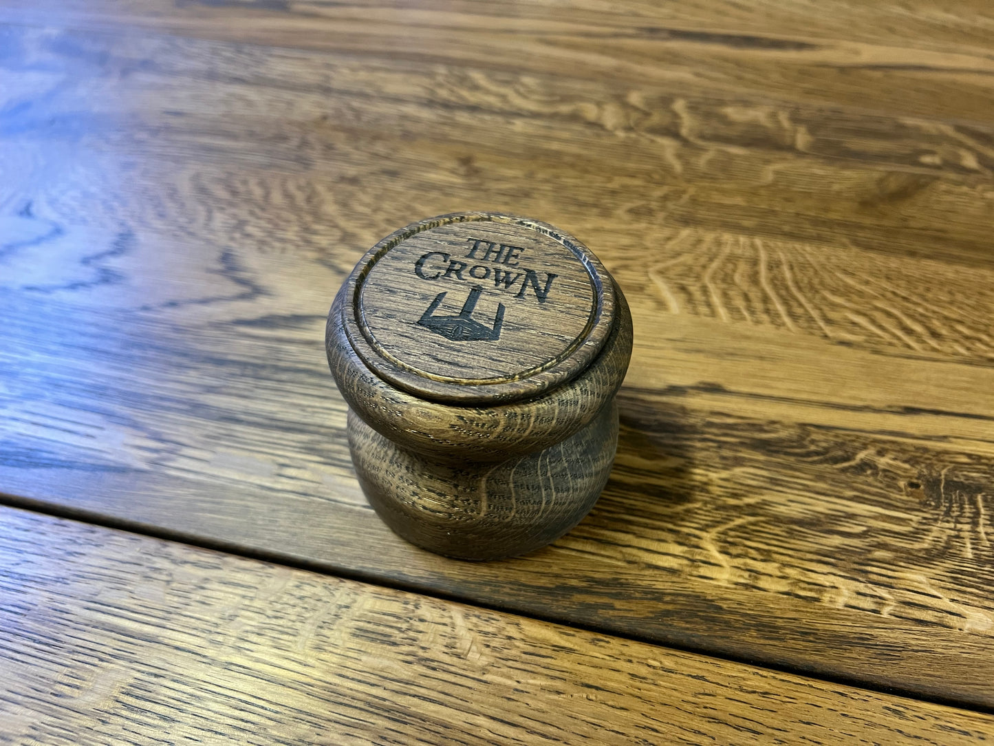 Countertop Leaves – Protective Tabletop Covers for Your Gaming Table