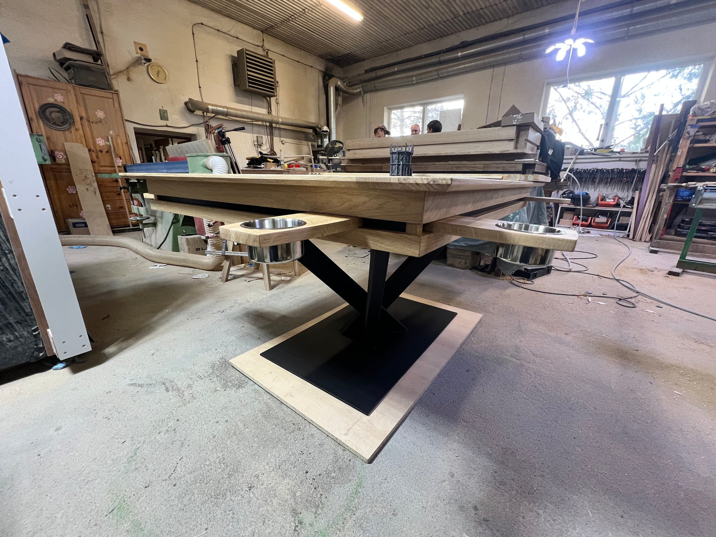 Stronghold™ Metal Pedestal Base – legs