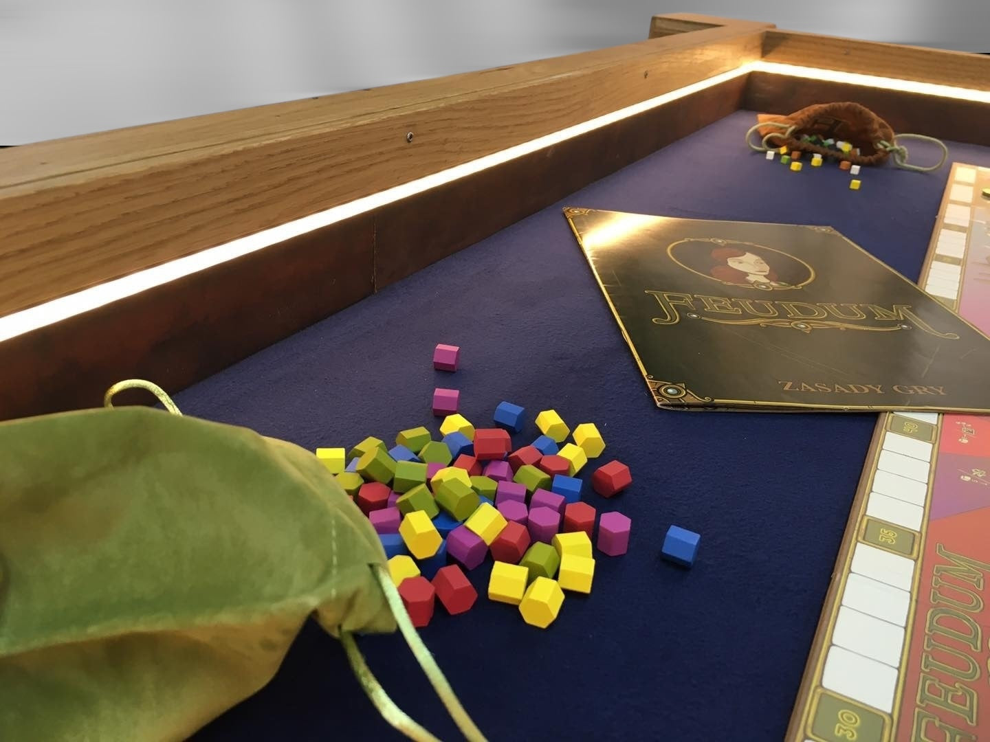 Board Game Table - MISSION
