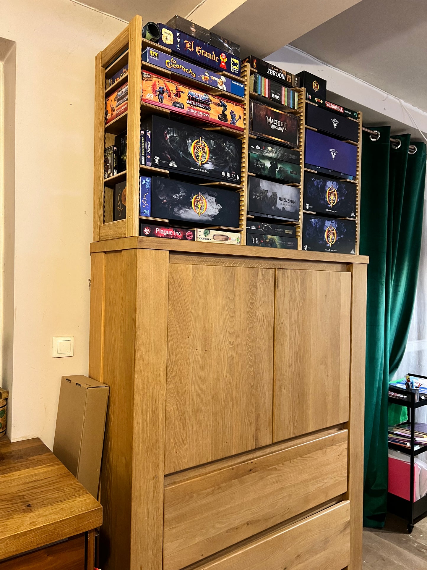 Board Game Rack – Handcrafted Modular Oak Storage for Board Games (Pre-Order)