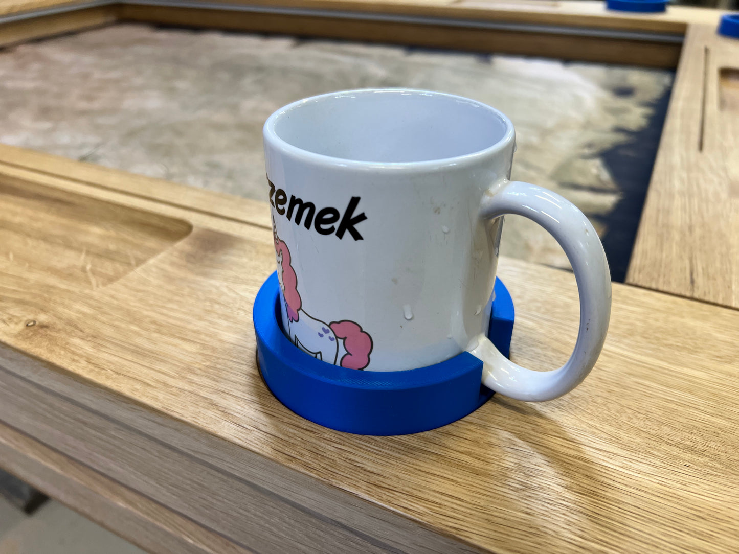 Mug holder