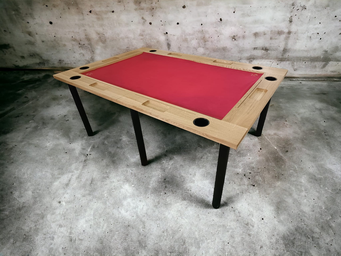 Screw-on metal legs for board game topper