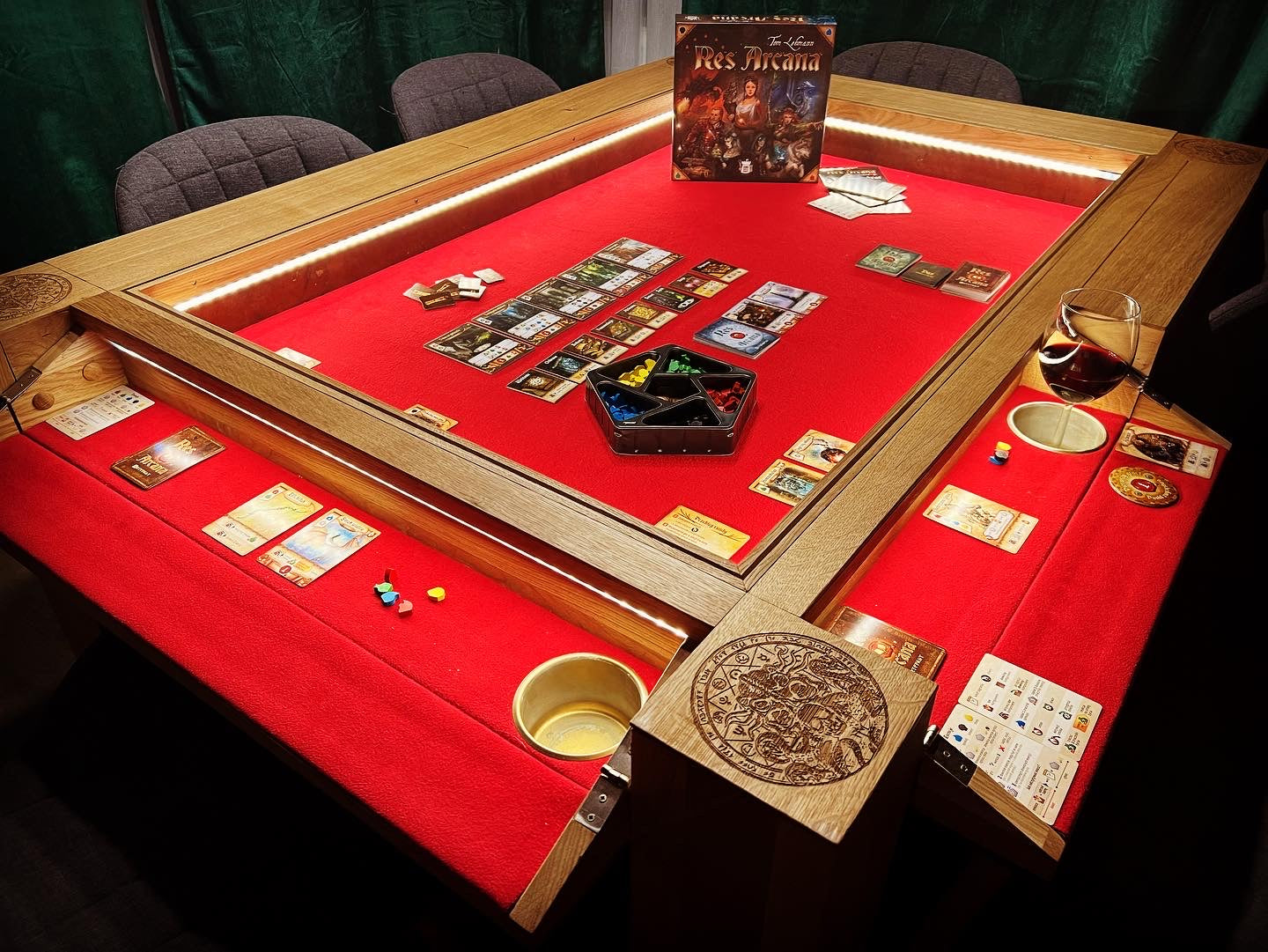 Board Game Table - MISSION